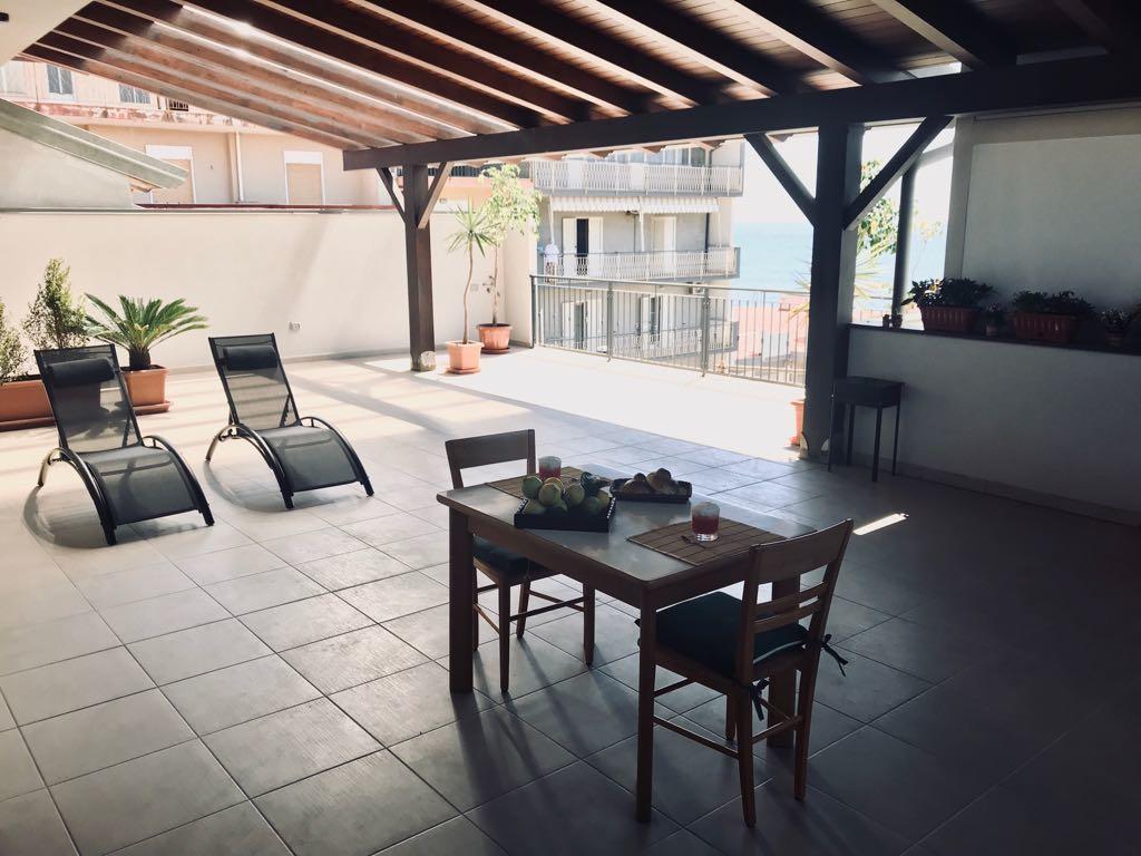 Appartamento Gambero Beach Santa Teresa Di Riva Zewnętrze zdjęcie